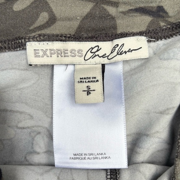 Express One Eleven Camouflage Leggings Size Small - Picture 5 of 7